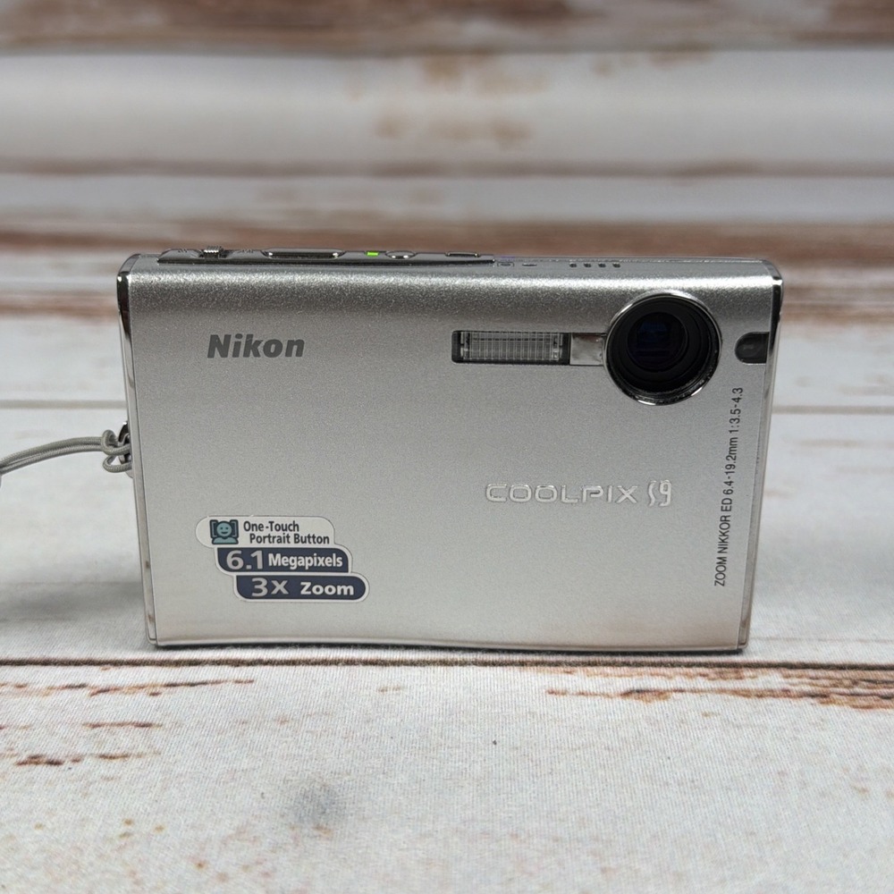 Nikon Coolpix S9 6.1MP Digital Camera Silver 3x Zoom Vintage Digicam